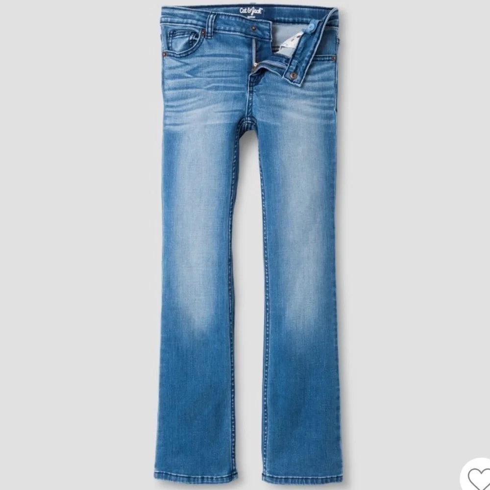 Cat & Jack Bootcut Super Stretch Jeans In Medium Wash! NWT!